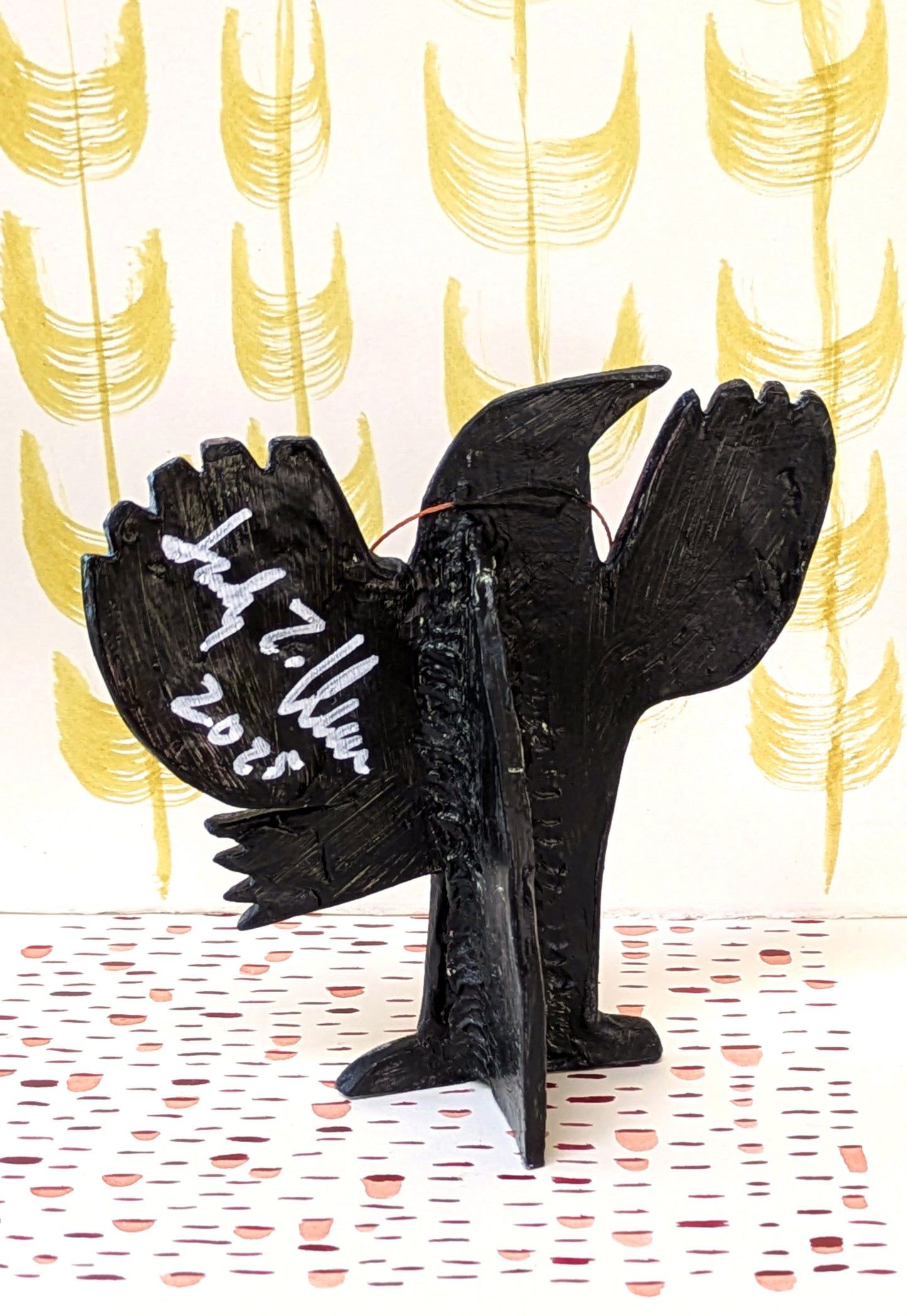 Big Red Hugs Shelfie